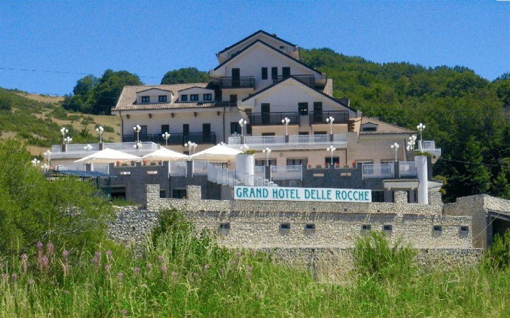 Grand Hotel Delle Rocche Rocca di Mezzo Exterior photo